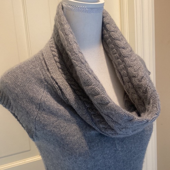 SAKS FIFTH AVENUE BLACK LABEL Cashmere Dress - Picture 2 of 7